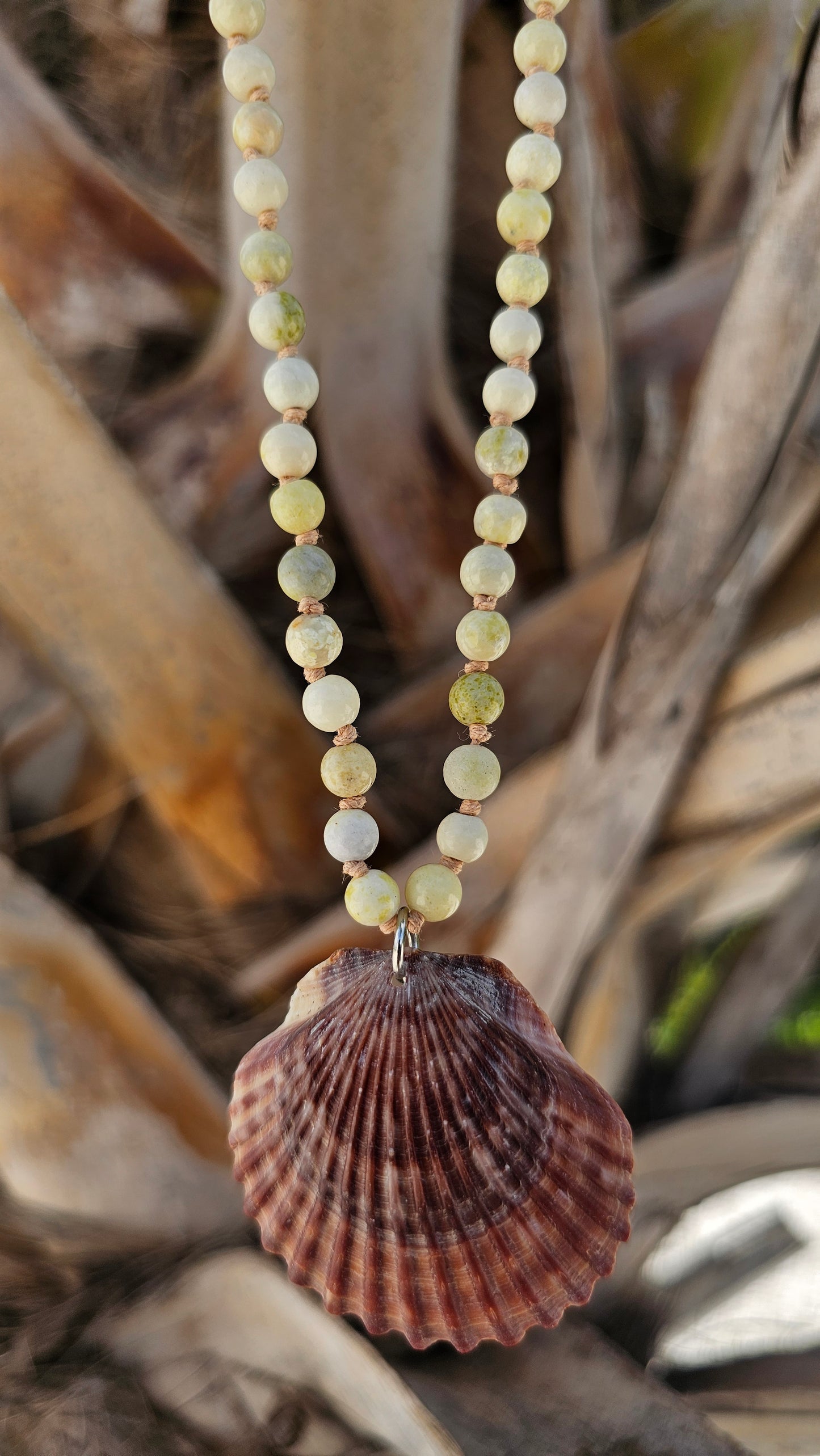 Light Green Scallop Necklace